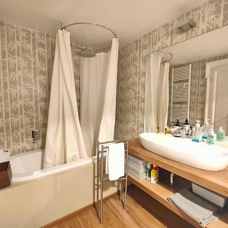 Vallazze Charme With Garden Апартаменты *